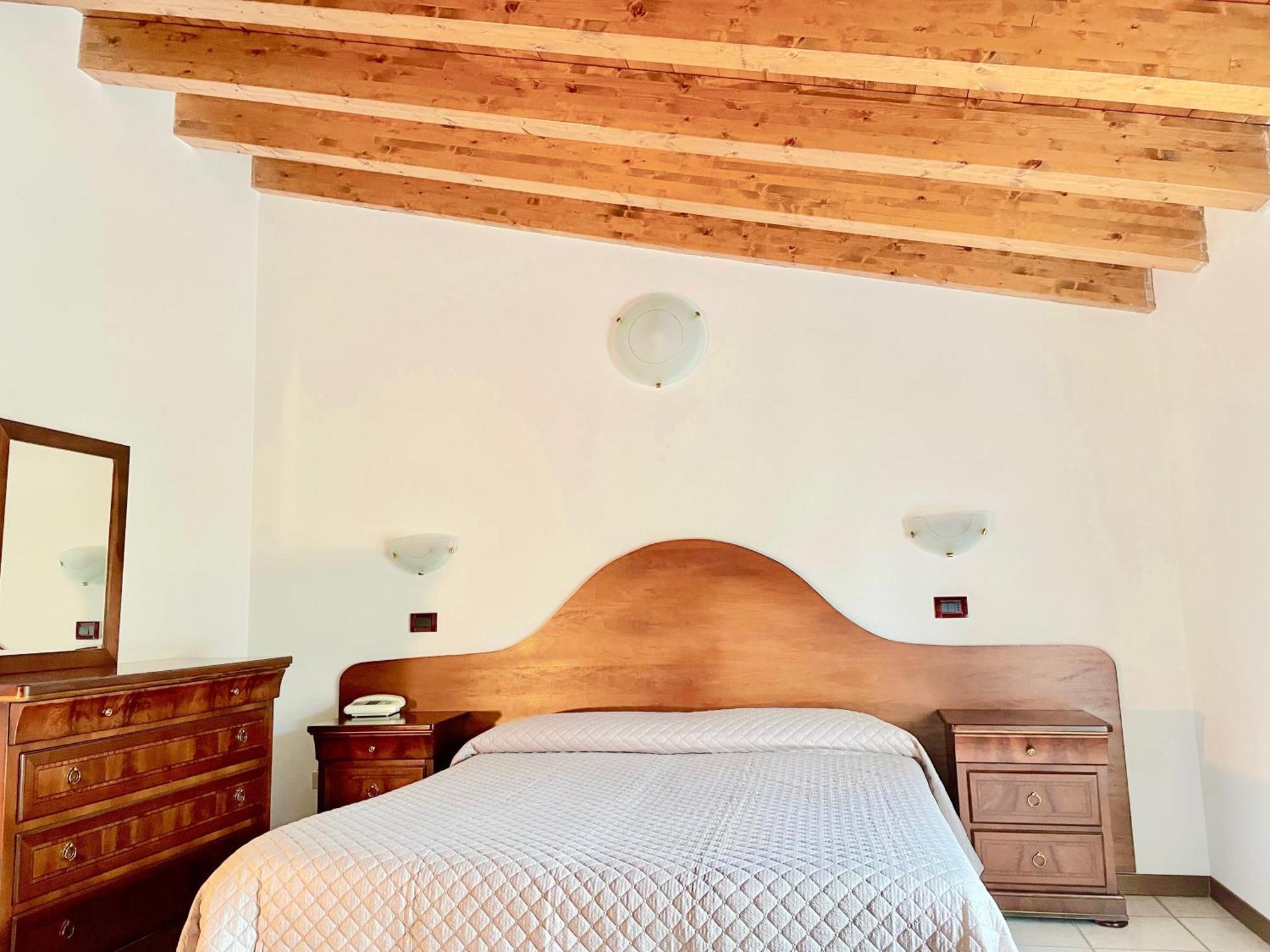Hotel Edelweiss San Zeno di Montagna Kültér fotó