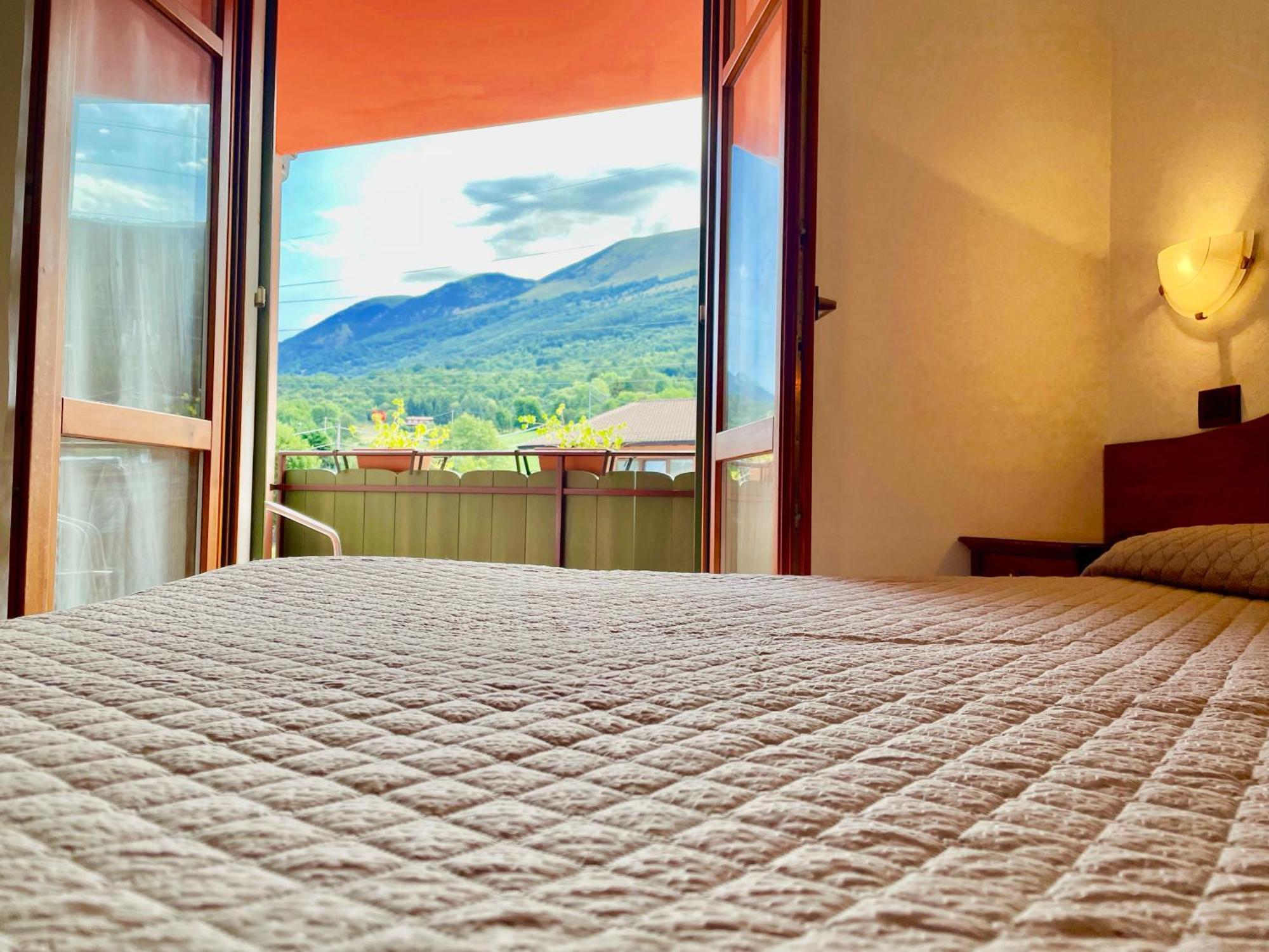Hotel Edelweiss San Zeno di Montagna Kültér fotó