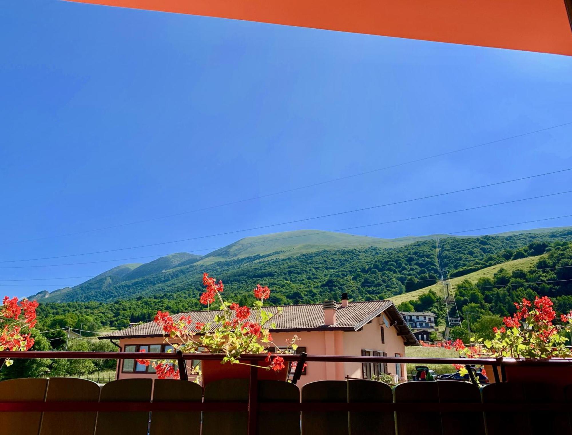 Hotel Edelweiss San Zeno di Montagna Kültér fotó