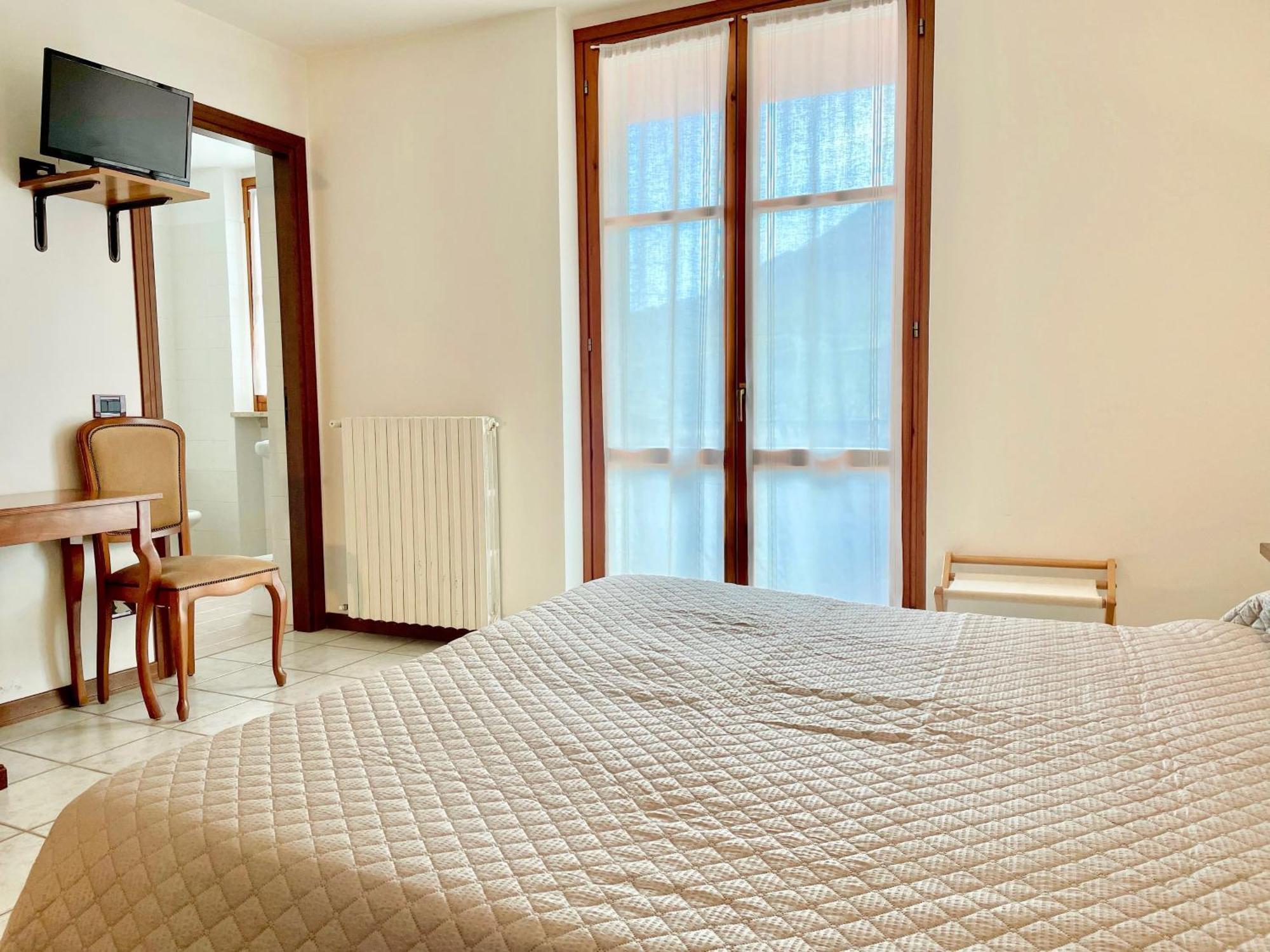 Hotel Edelweiss San Zeno di Montagna Kültér fotó