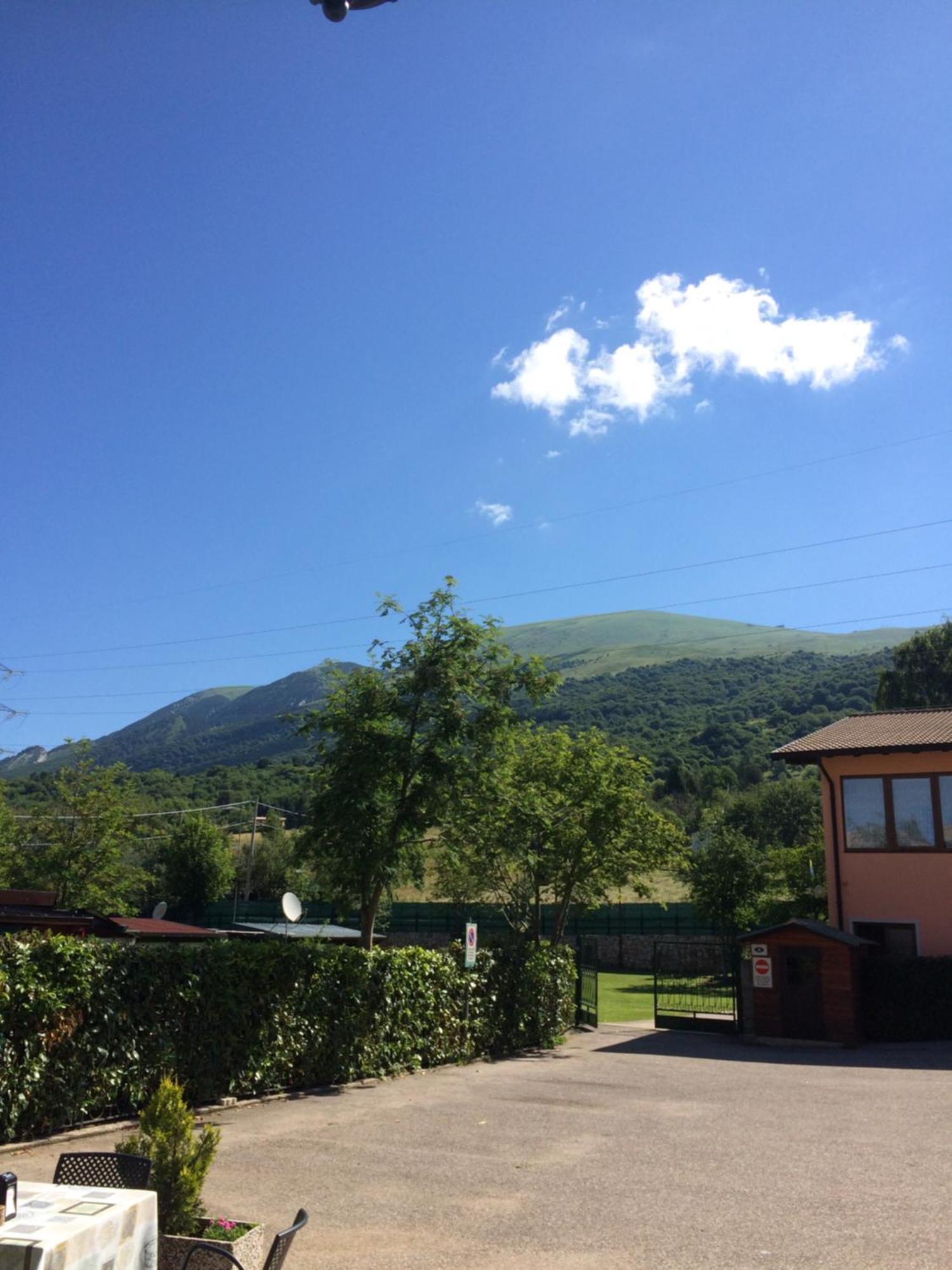 Hotel Edelweiss San Zeno di Montagna Kültér fotó